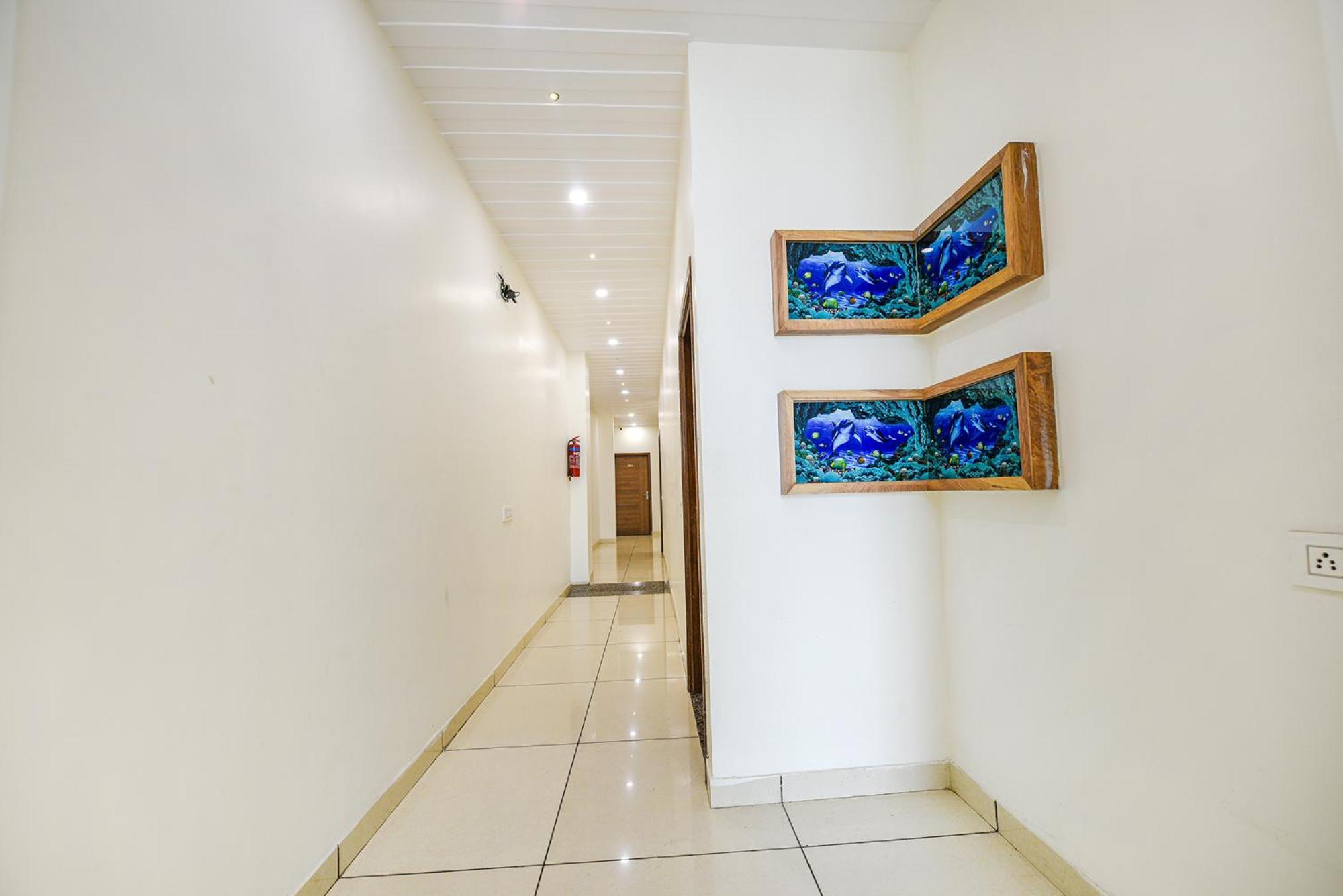 אמריצר Fabhotel Savera Park מראה חיצוני תמונה